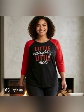 $6❤️Bundled Torrid Christmas Shirt